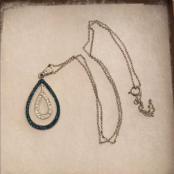 Tear shaped Rhinestone Necklace - Picture 1 of 4
